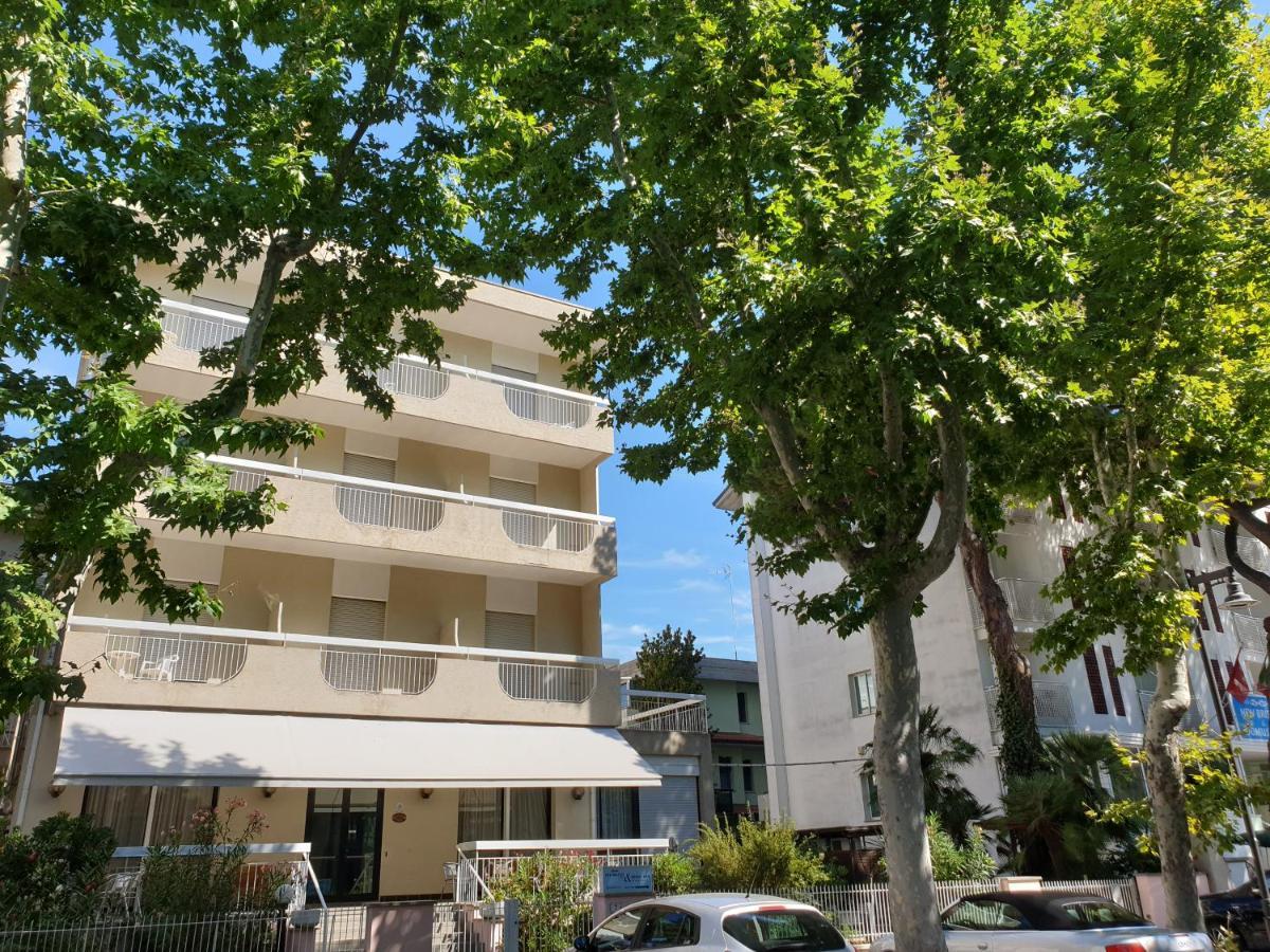 B&B Domus Mea Cesena Bagian luar foto