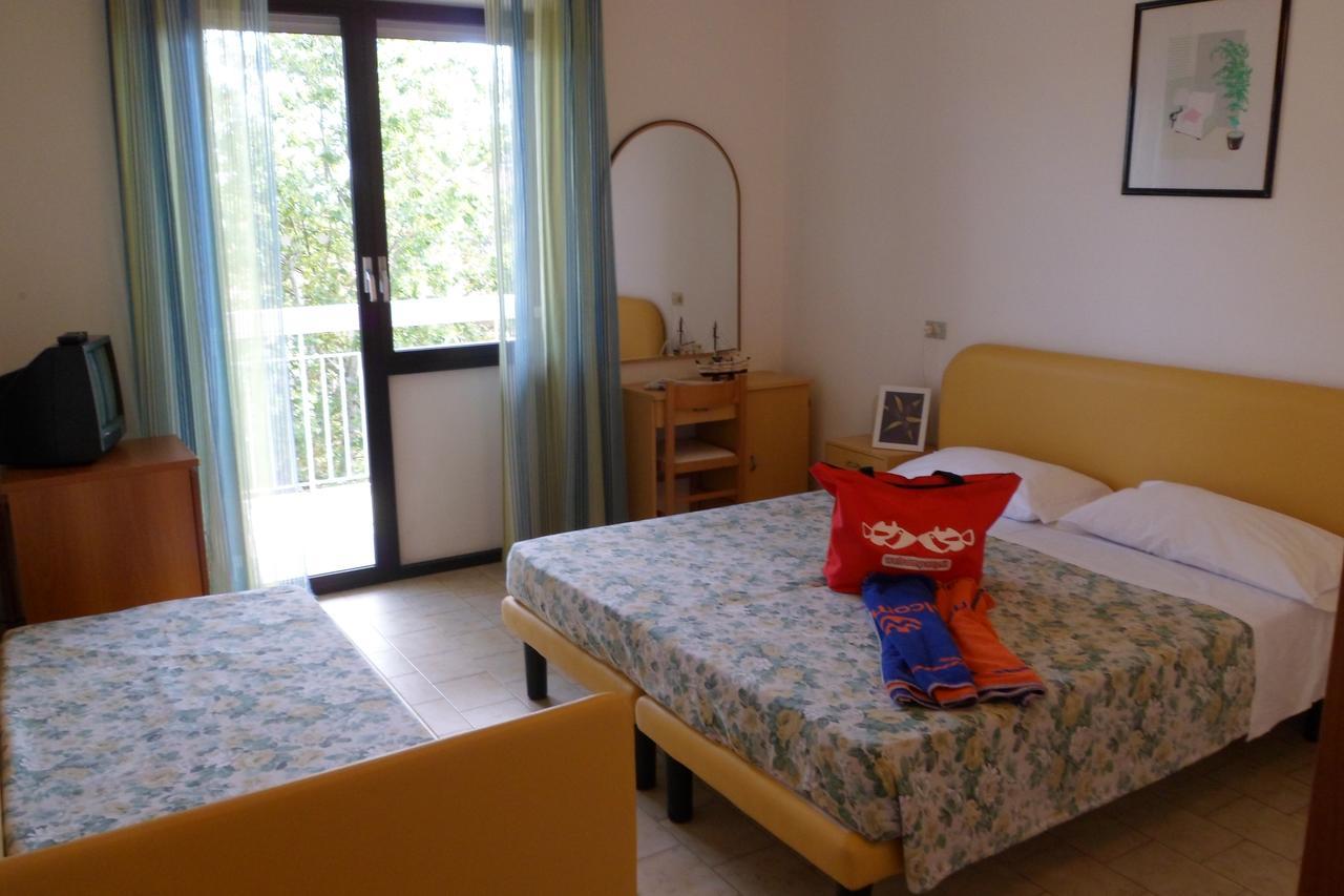 B&B Domus Mea Cesena Bagian luar foto